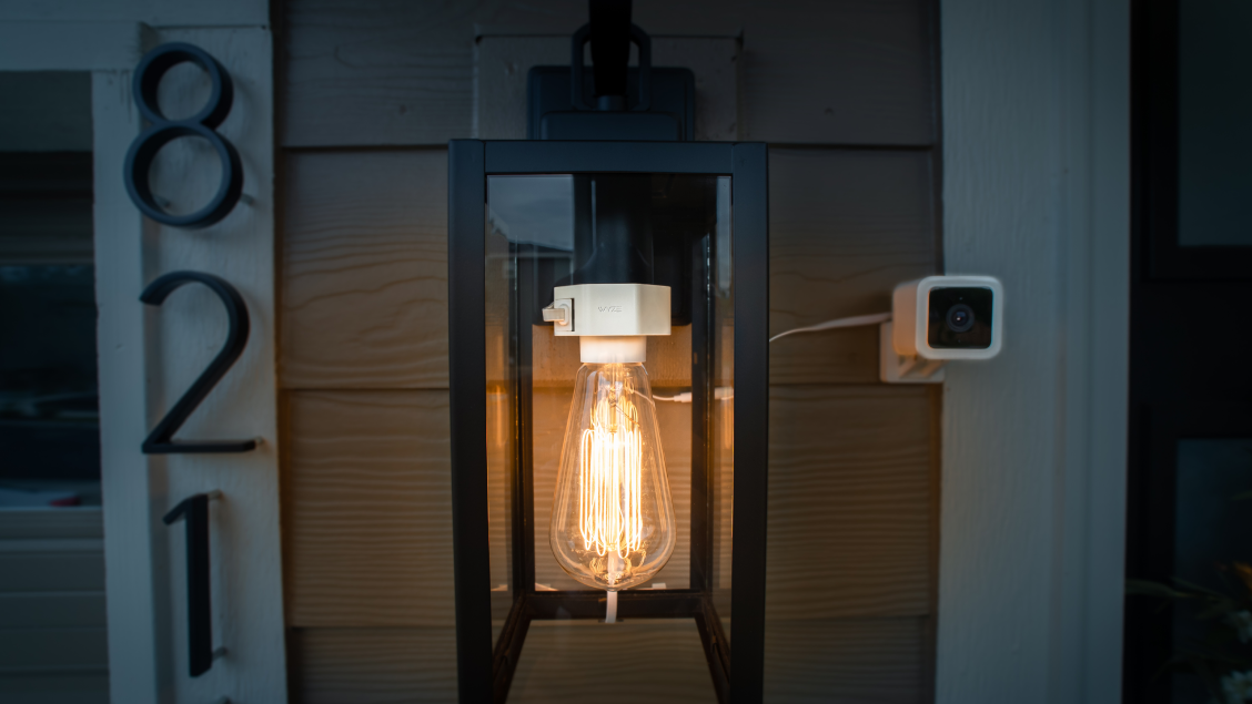 wyze-lamp-socket-header.png